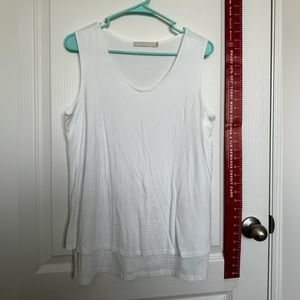 Testimony Los Angeles Women White Tank Top XL Shirttail Hemline
